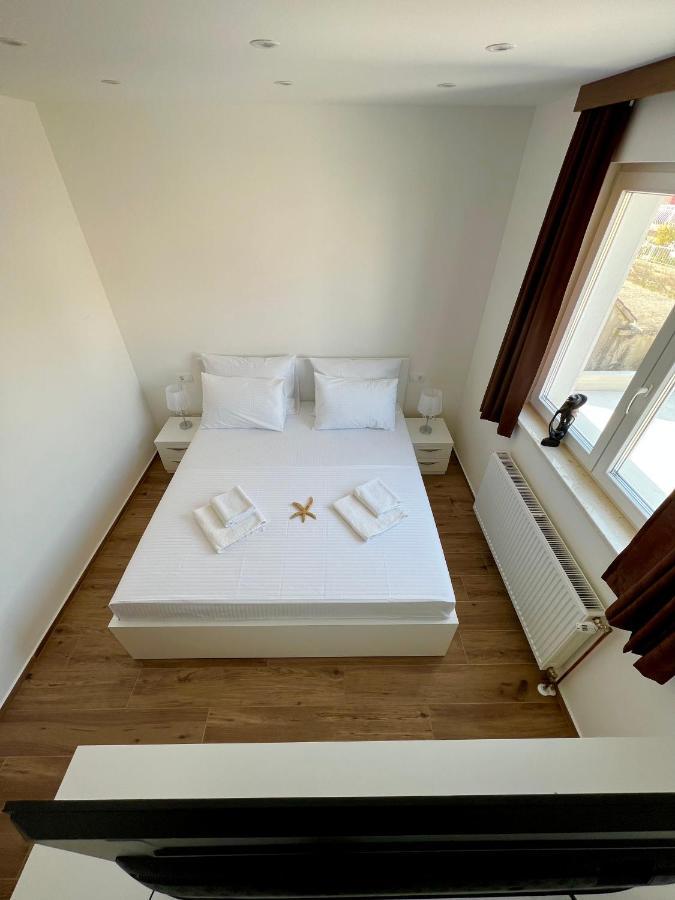 Vila Zrina - Apartmani Trogir Exterior photo