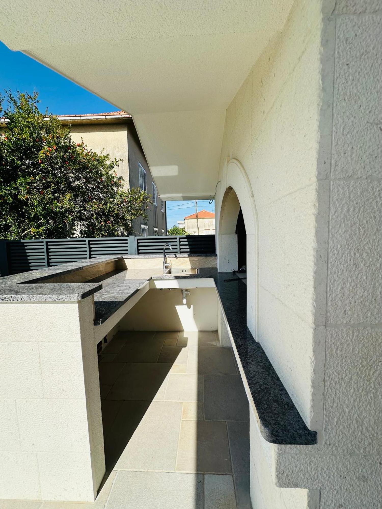 Vila Zrina - Apartmani Trogir Exterior photo